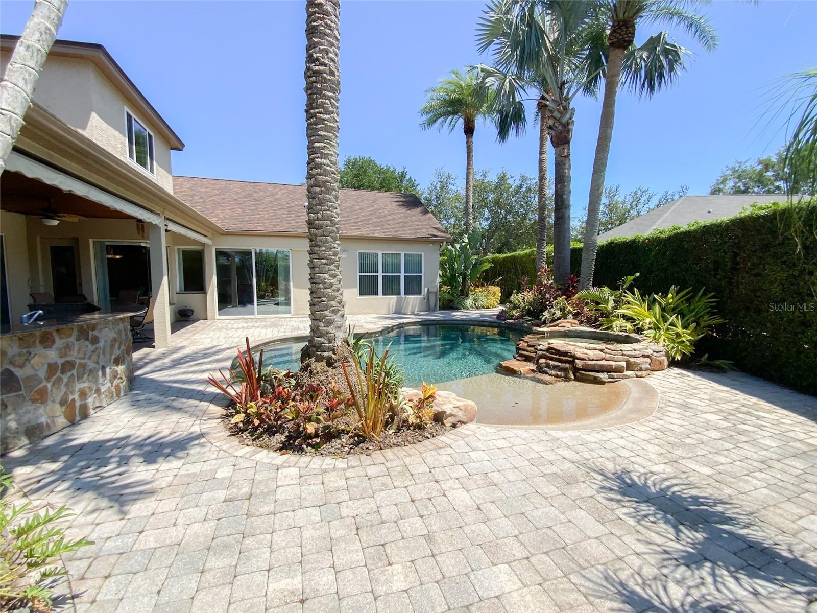 Listing photo id 8 for 2041 Gold Dust Court