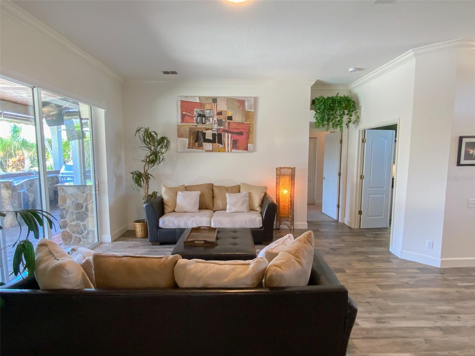 Listing photo id 38 for 2041 Gold Dust Court