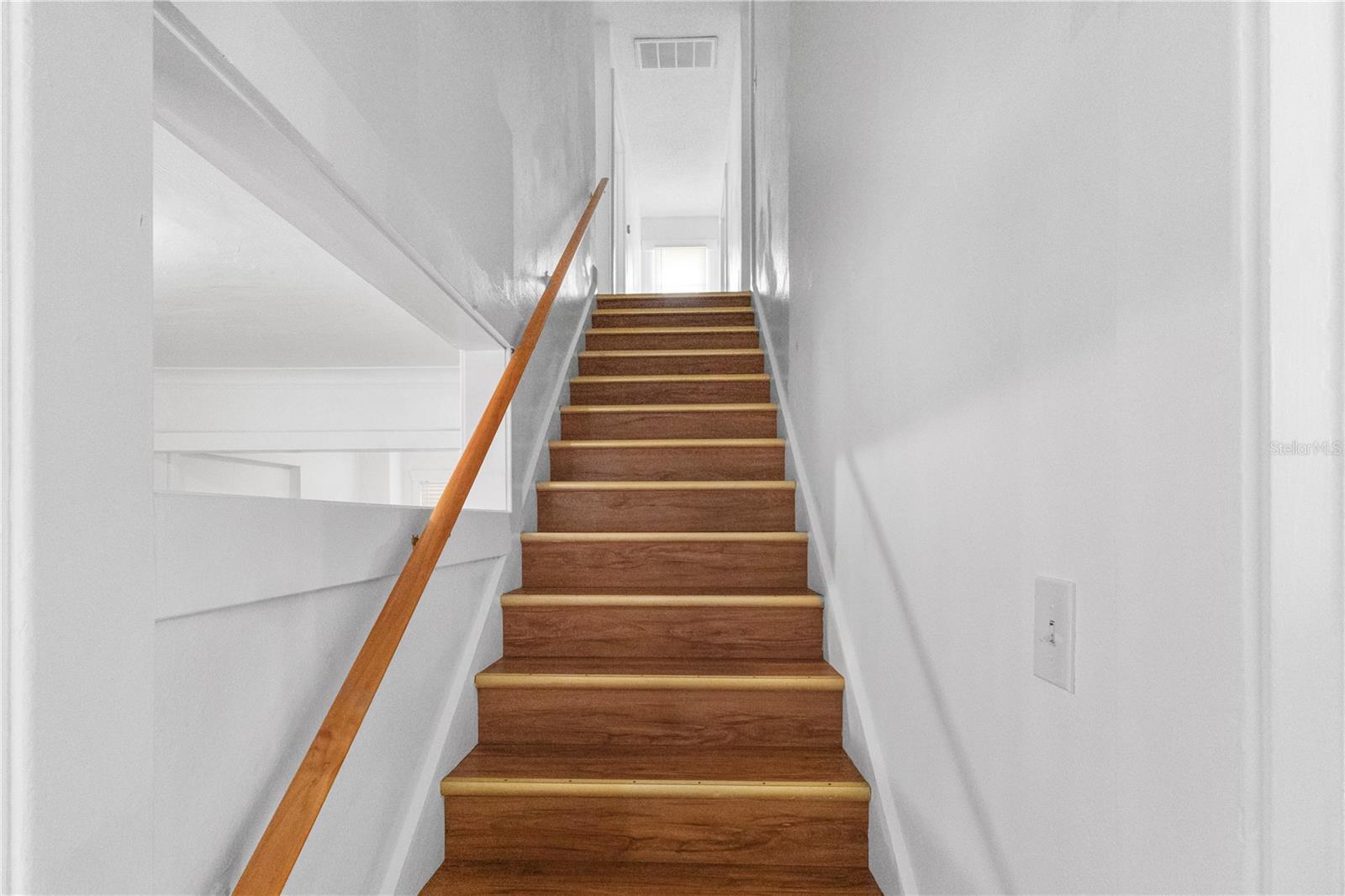 Image 21 of 44 For 2312 Highland Street S