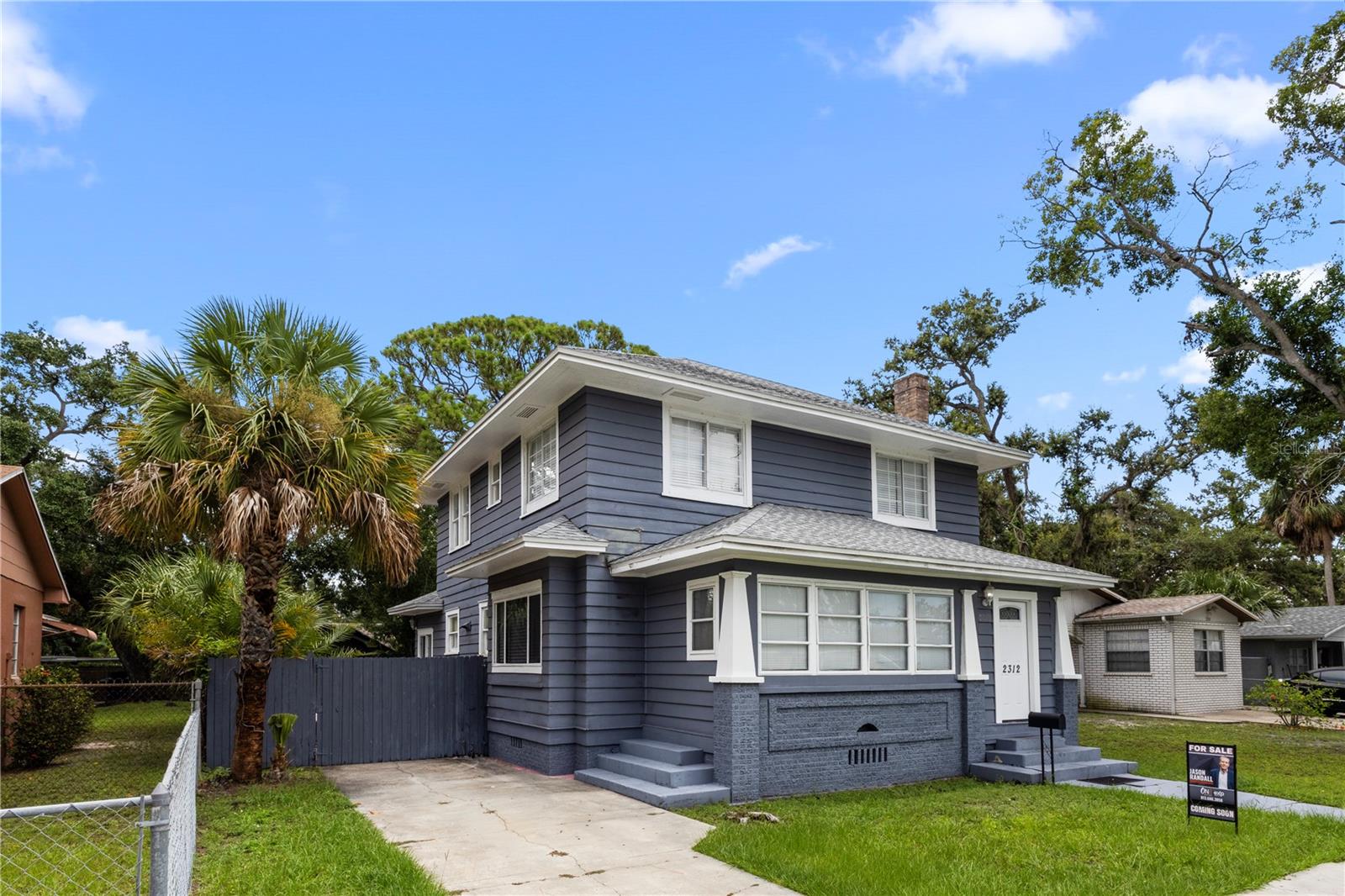 Image 3 of 44 For 2312 Highland Street S