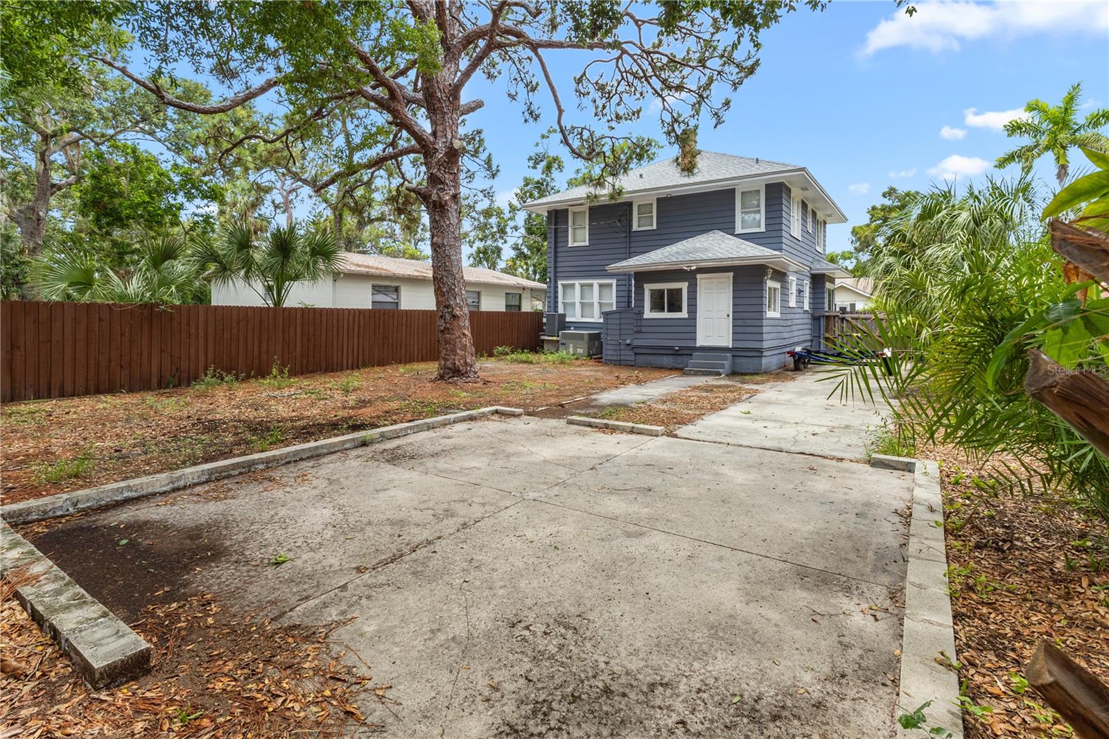 Image 40 of 44 For 2312 Highland Street S