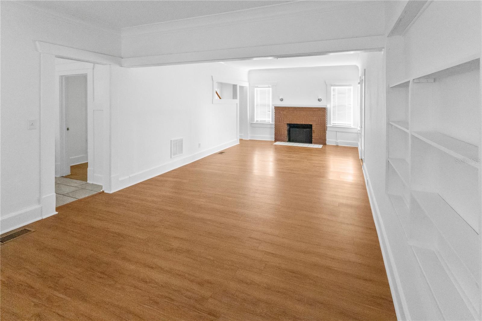 Image 7 of 44 For 2312 Highland Street S