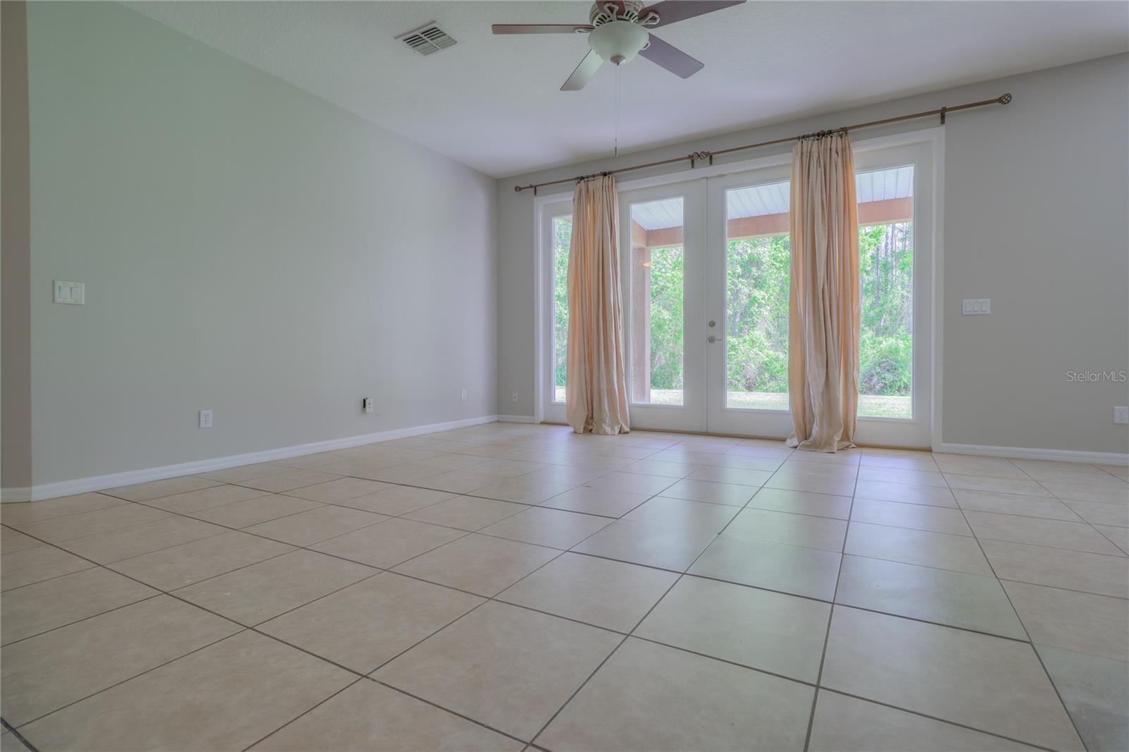 Image 13 of 85 For 20513 Sultana Court