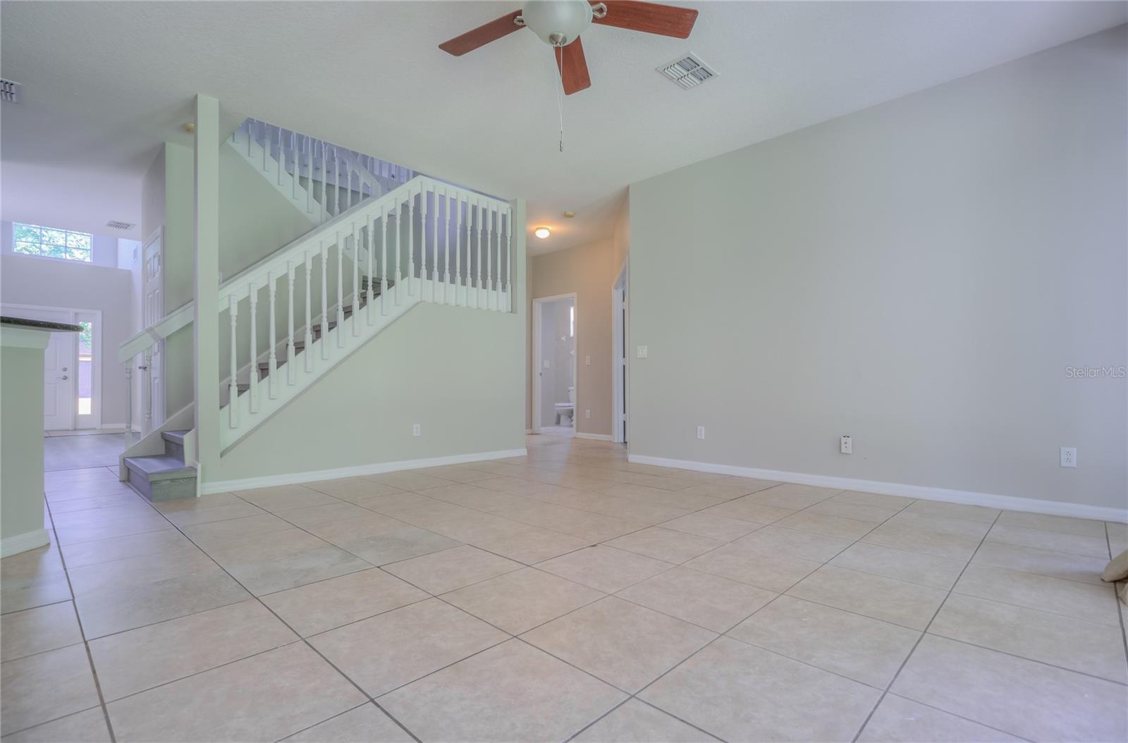 Image 17 of 85 For 20513 Sultana Court