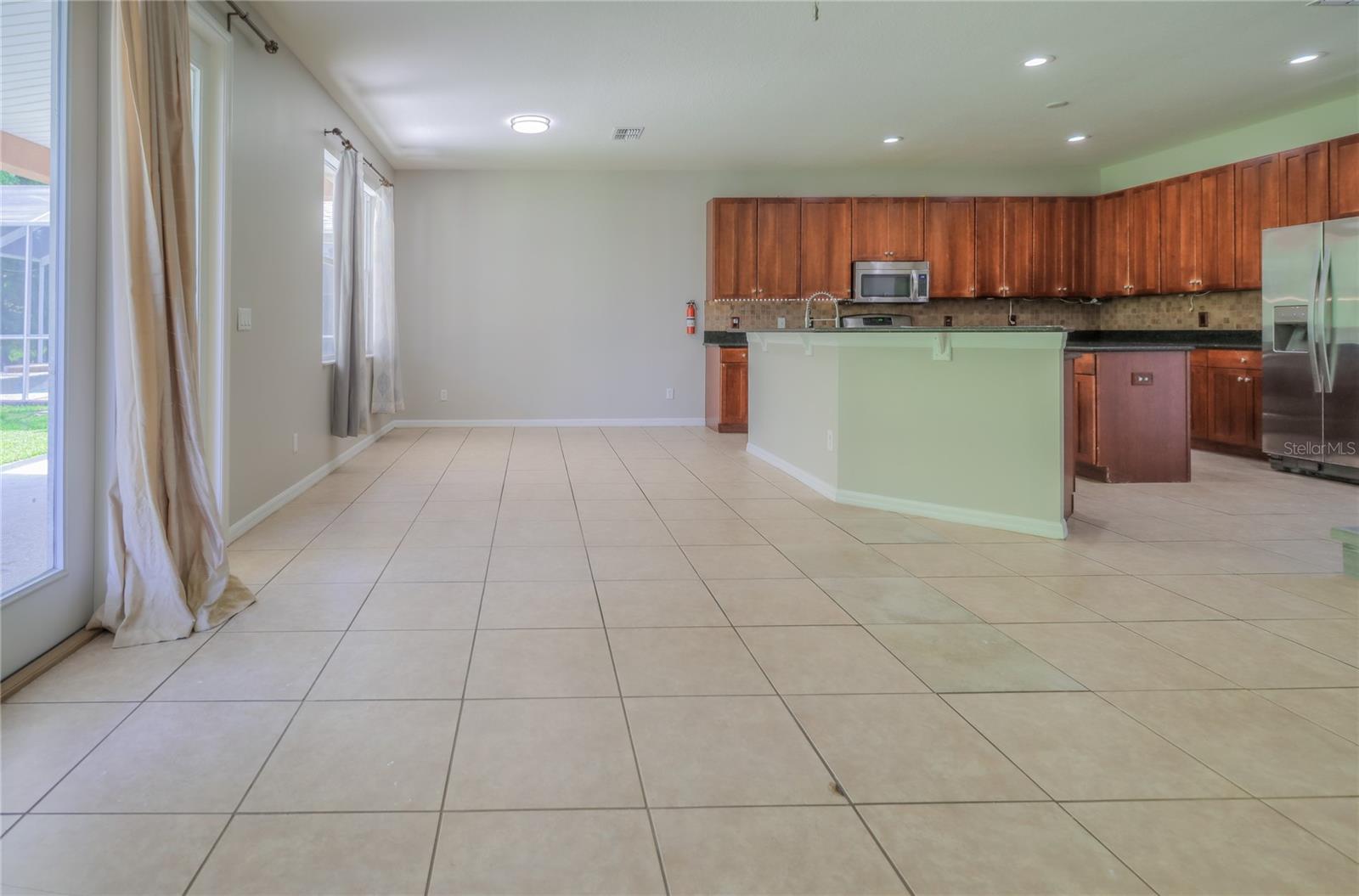 Image 19 of 85 For 20513 Sultana Court