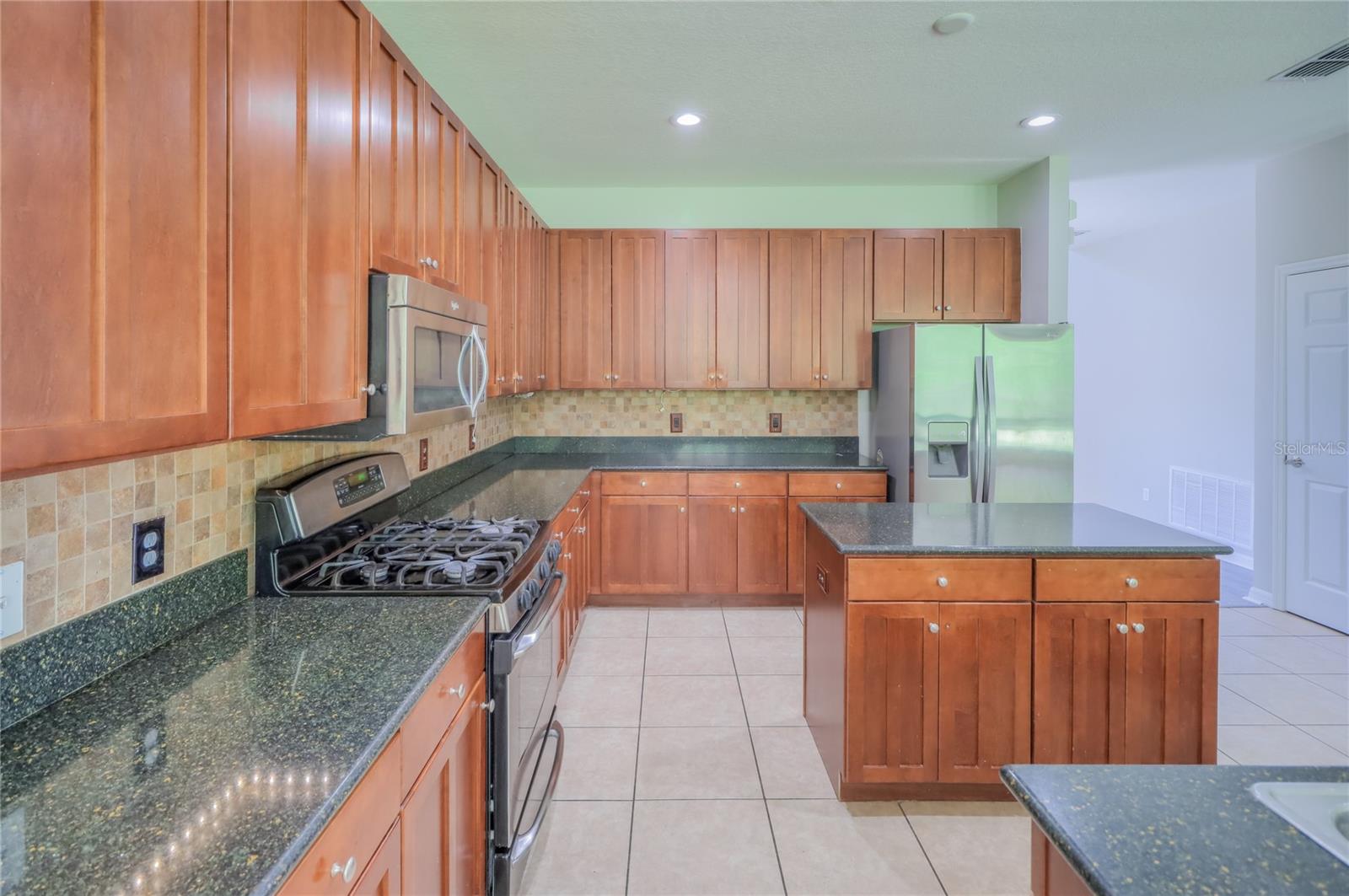 Image 22 of 85 For 20513 Sultana Court