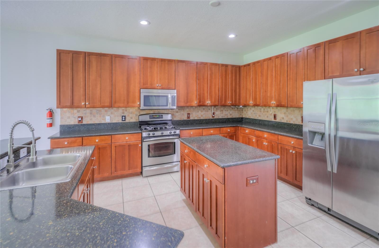 Image 24 of 85 For 20513 Sultana Court