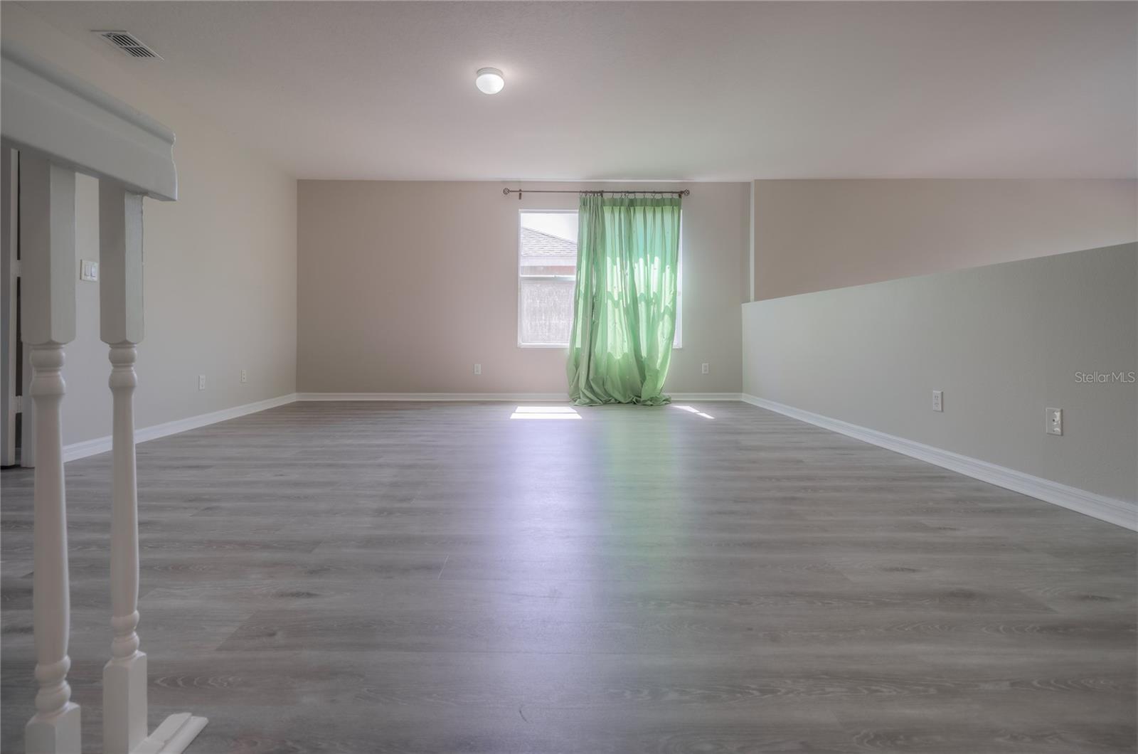Image 36 of 85 For 20513 Sultana Court