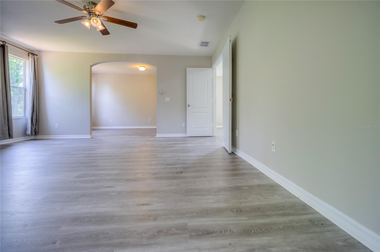 Image 38 of 85 For 20513 Sultana Court