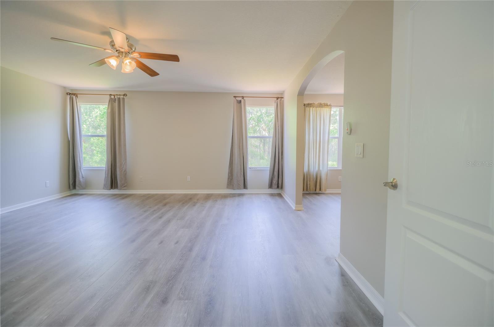 Image 40 of 85 For 20513 Sultana Court