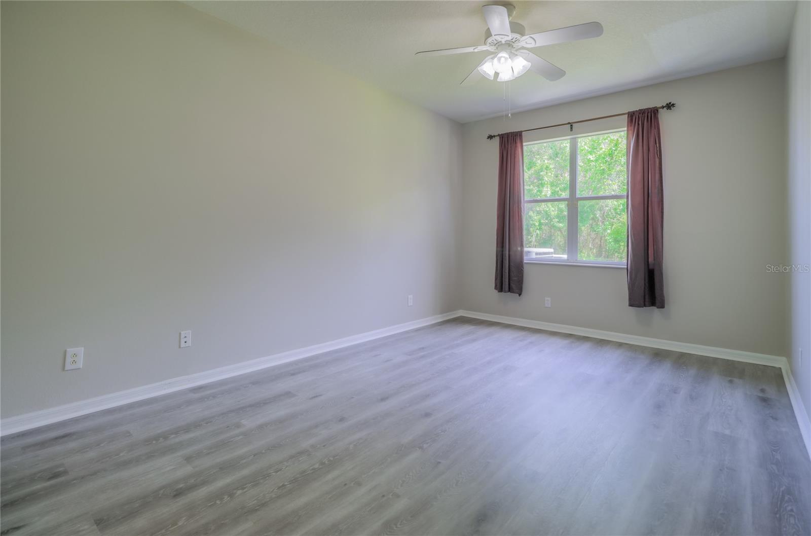 Image 53 of 85 For 20513 Sultana Court