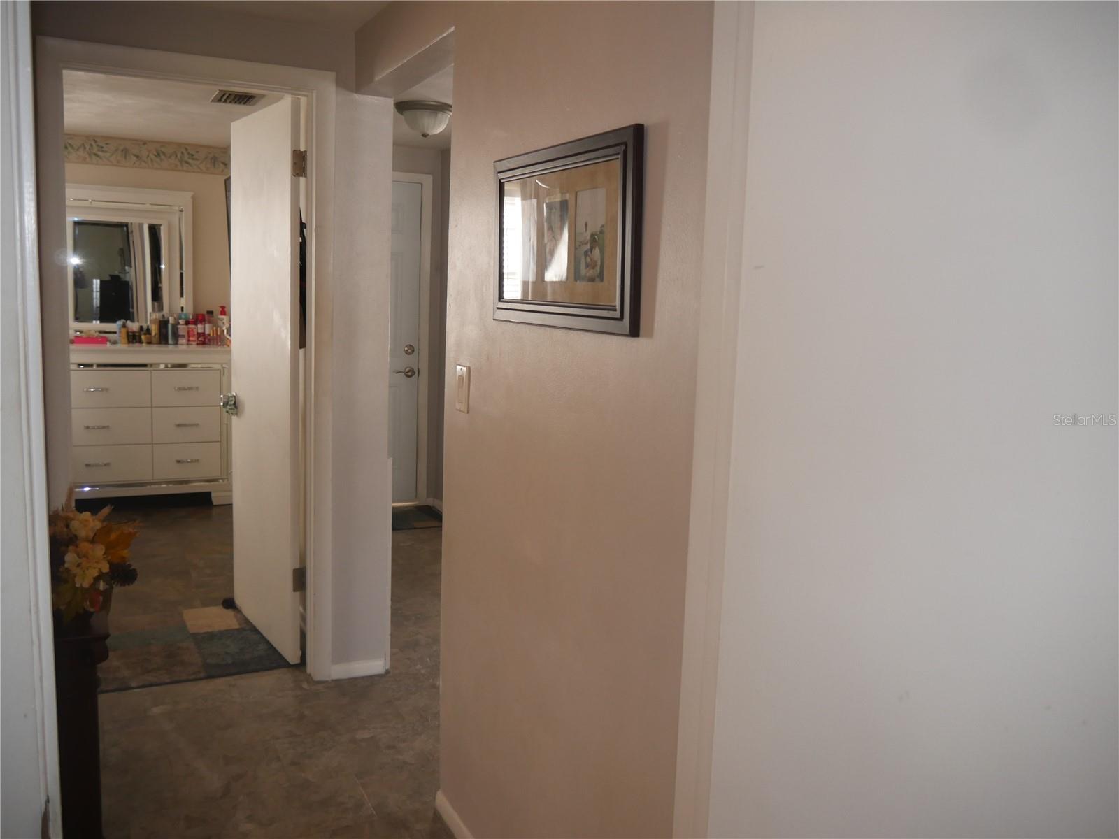 Image 23 of 41 For 4230 Richmere Drive 4230
