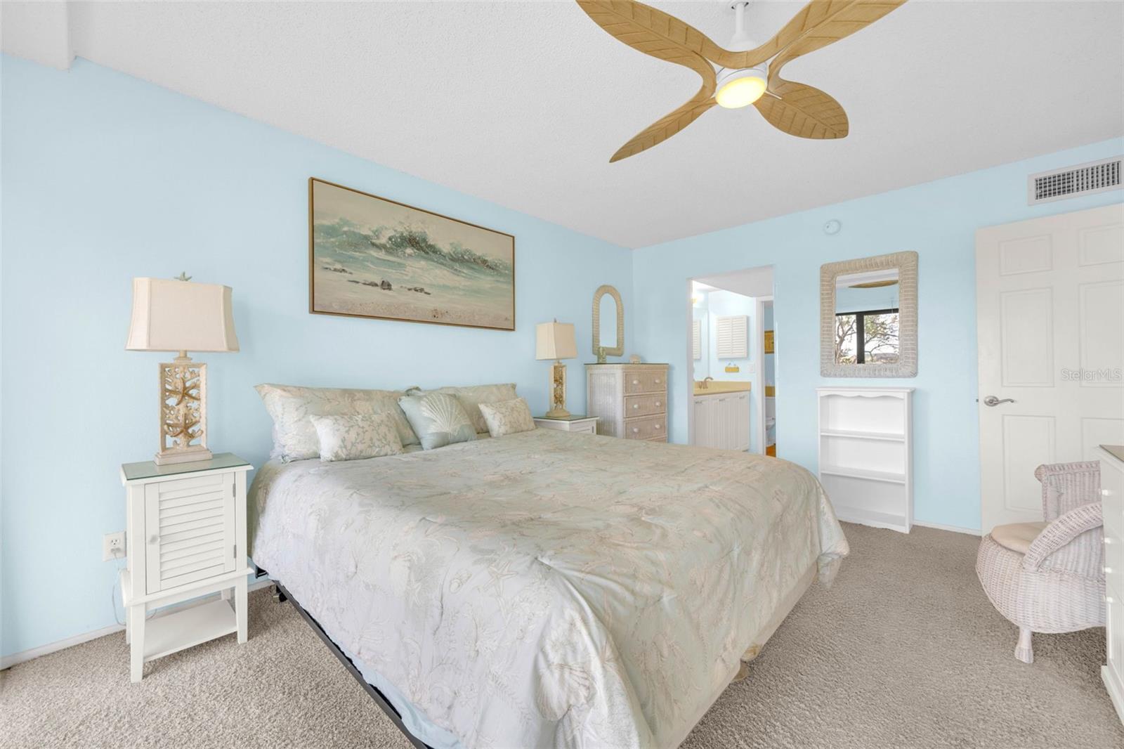 Image 39 of 62 For 2700 Bayshore Boulevard 11308