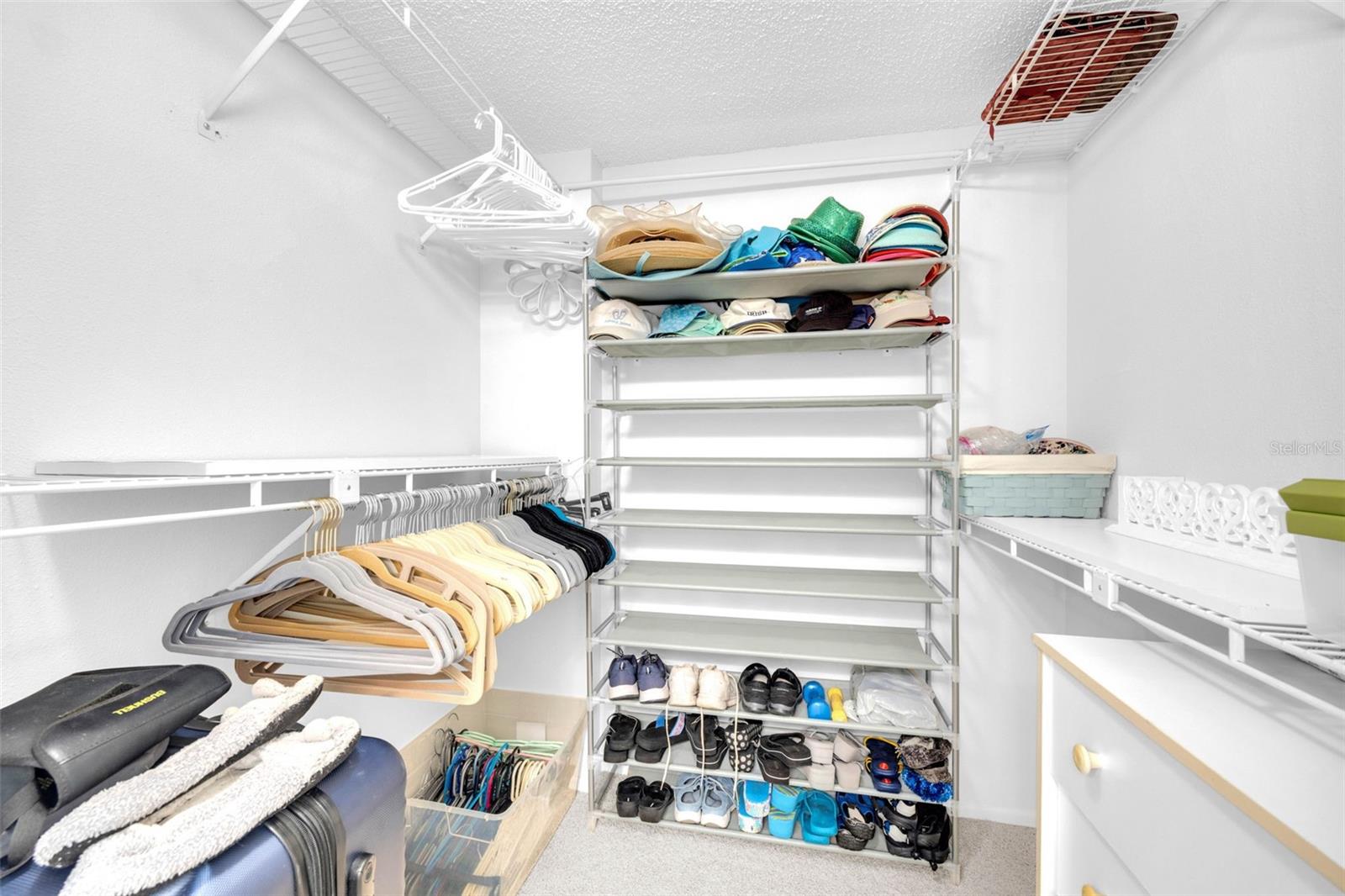 Image 40 of 62 For 2700 Bayshore Boulevard 11308