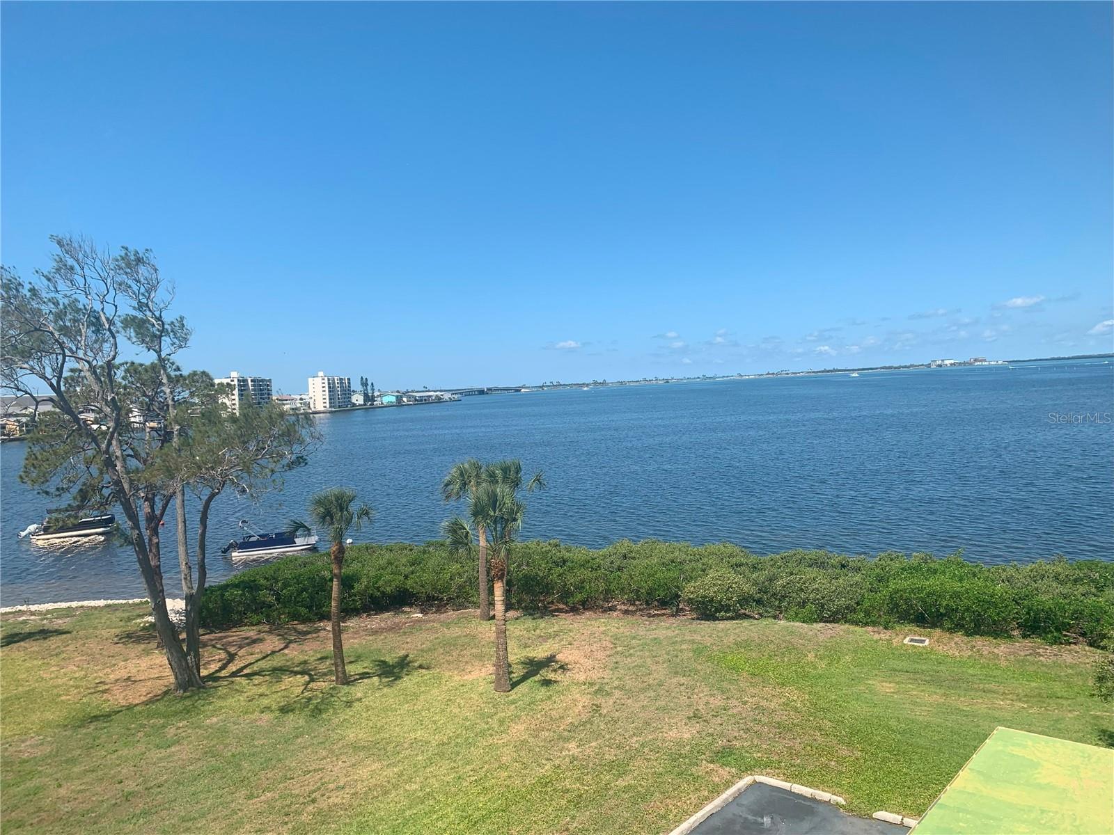 Image 6 of 62 For 2700 Bayshore Boulevard 11308