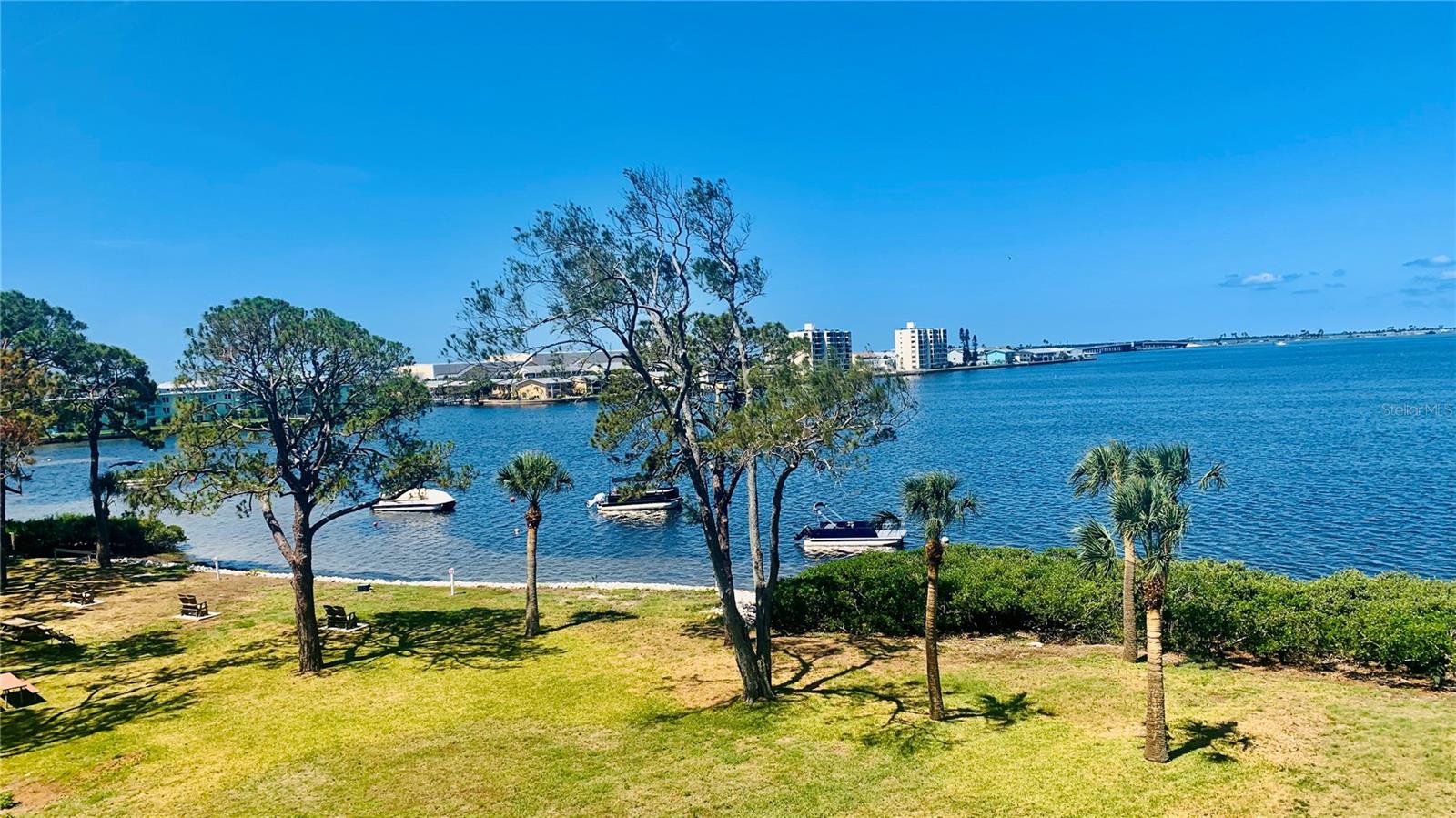 Image 8 of 62 For 2700 Bayshore Boulevard 11308