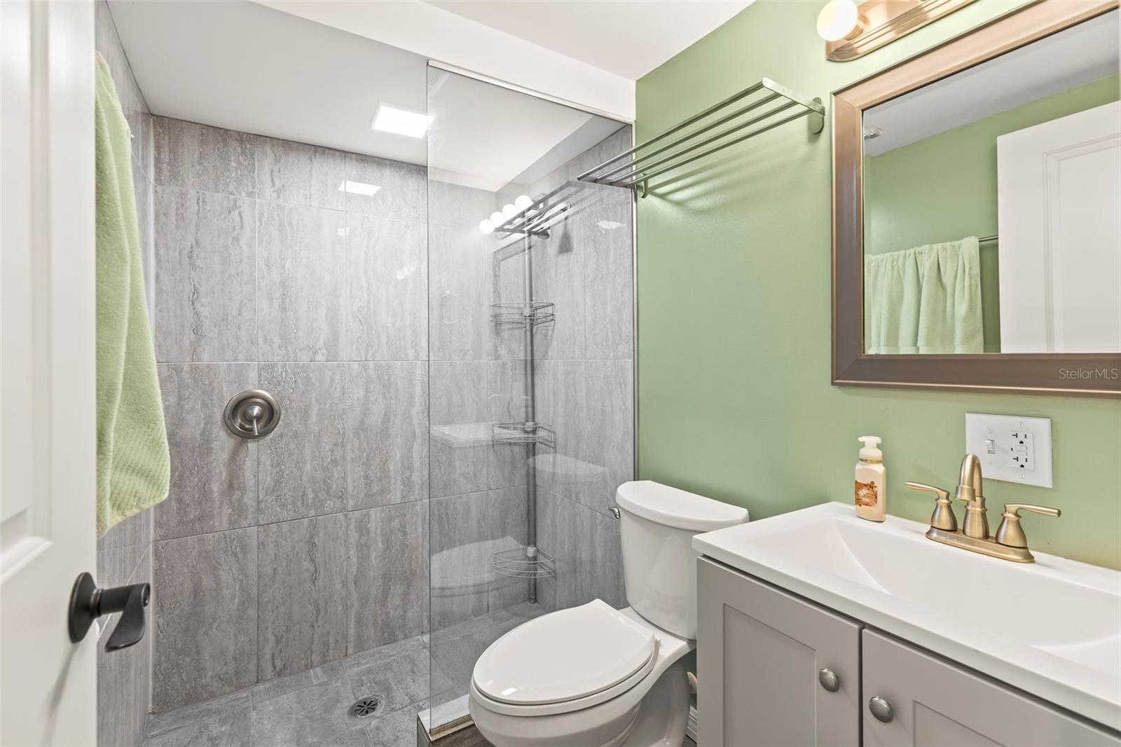 Listing photo id 16 for 12516 Cobble Stone Drive