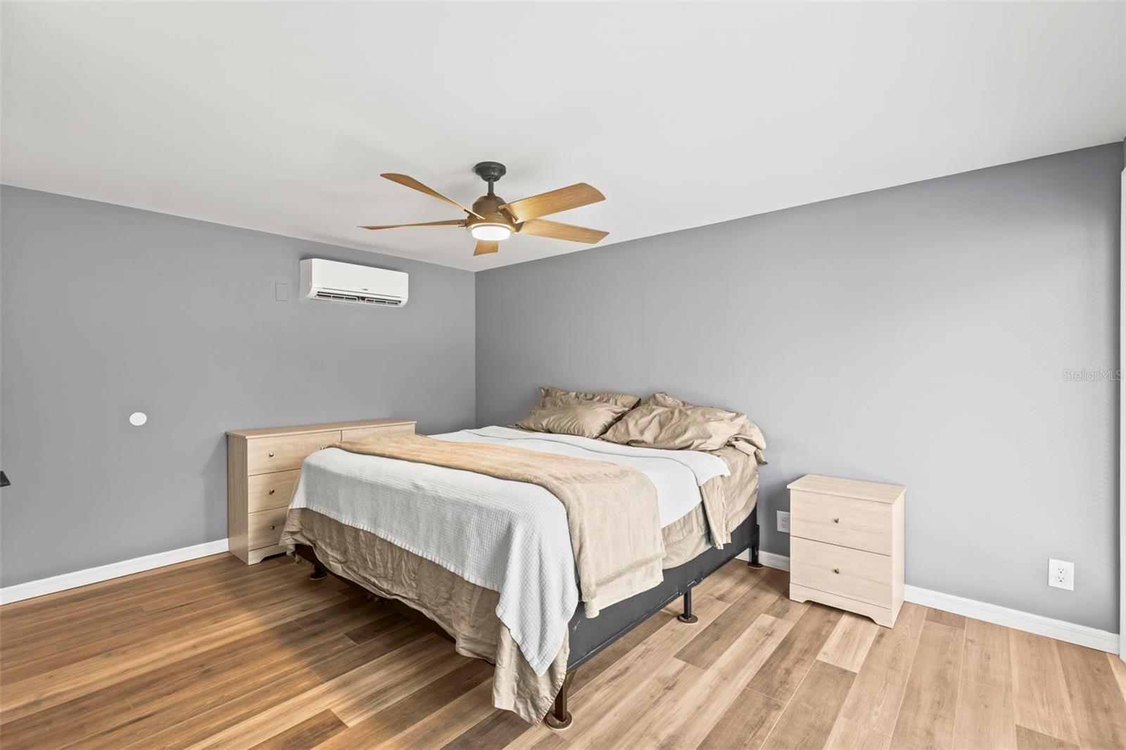 Listing photo id 17 for 12516 Cobble Stone Drive