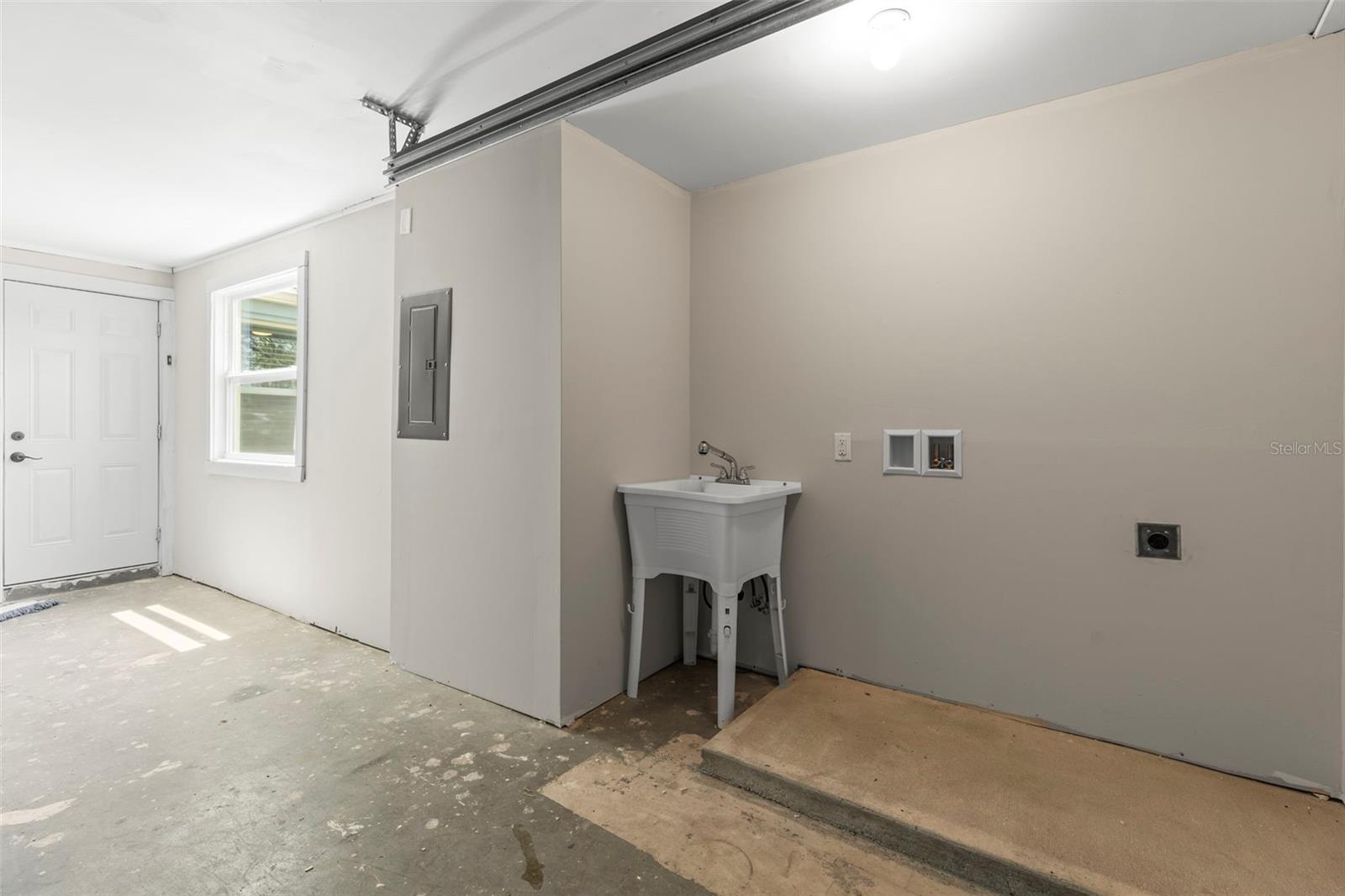 Listing photo id 24 for 12516 Cobble Stone Drive
