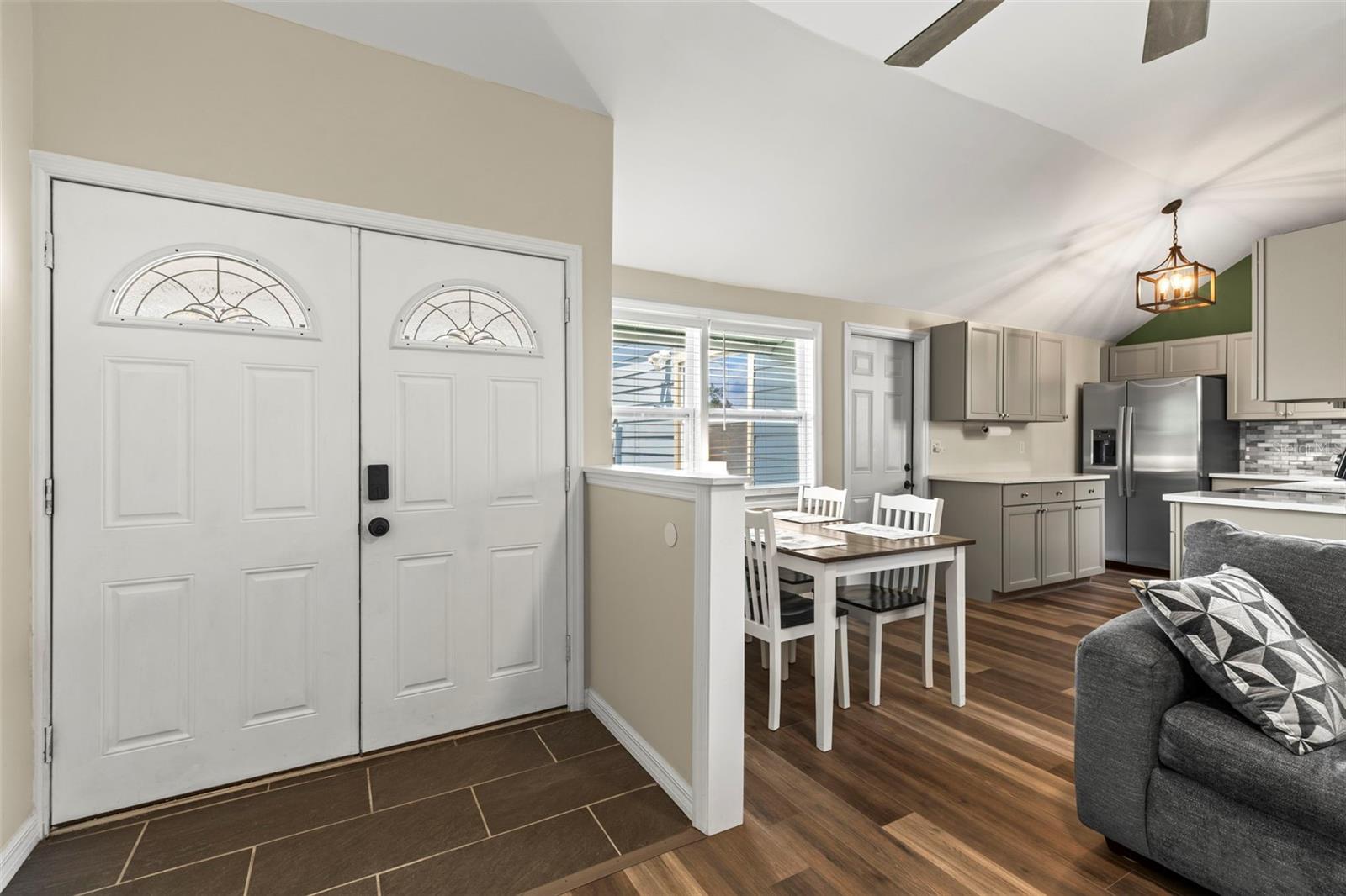 Listing photo id 3 for 12516 Cobble Stone Drive