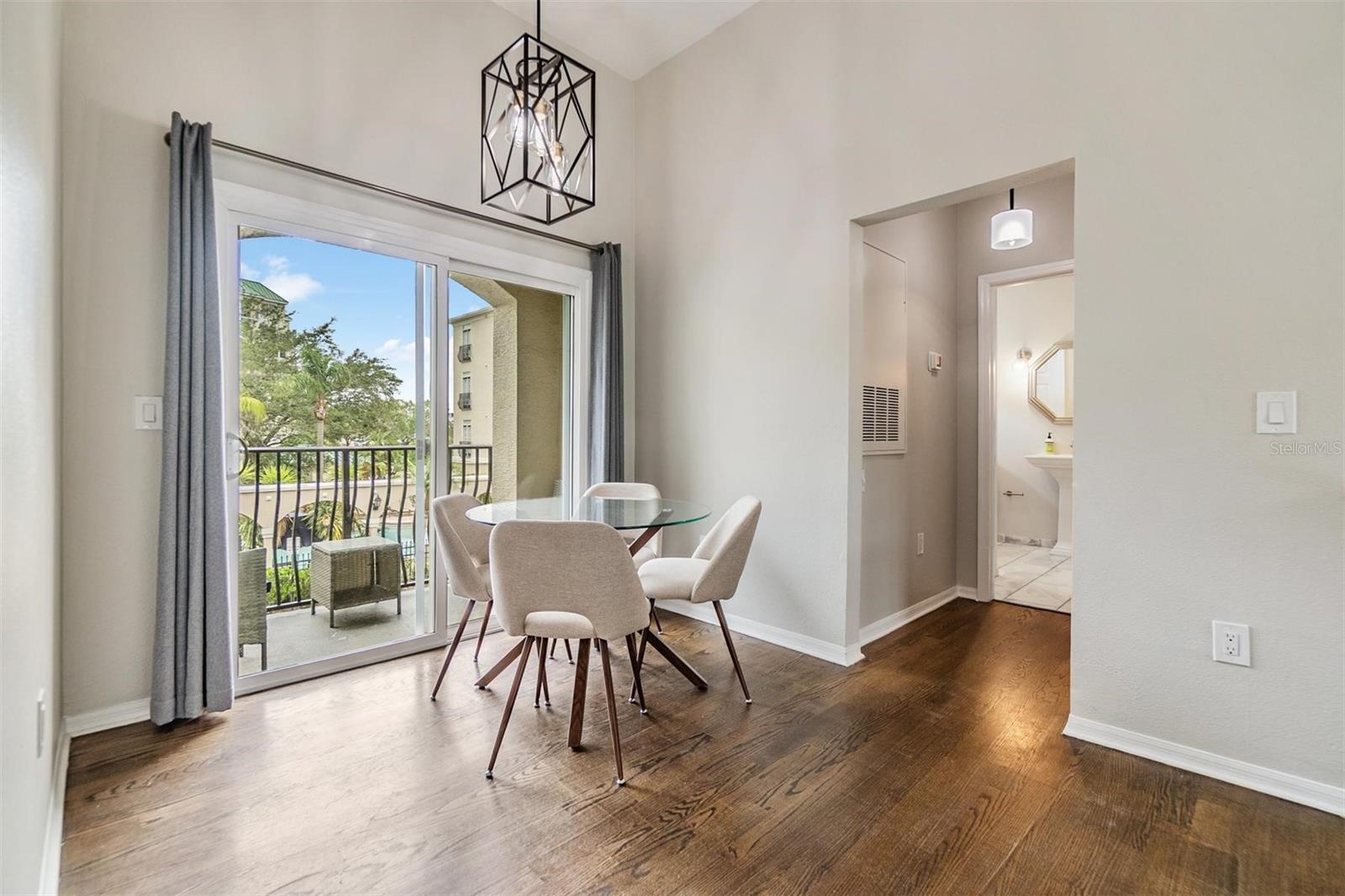 Image 22 of 37 For 501 Knights Run Avenue 6104