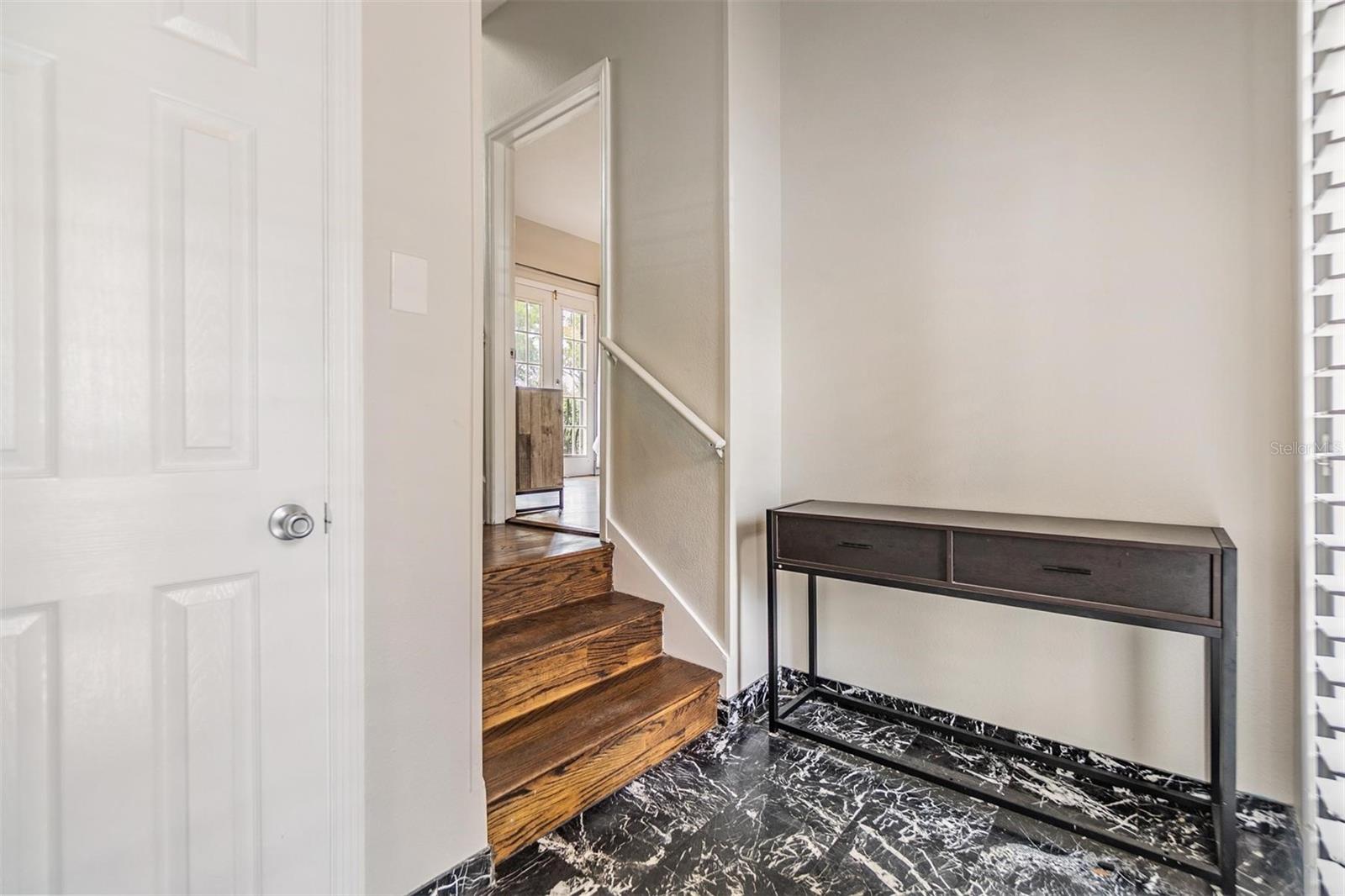 Image 9 of 37 For 501 Knights Run Avenue 6104