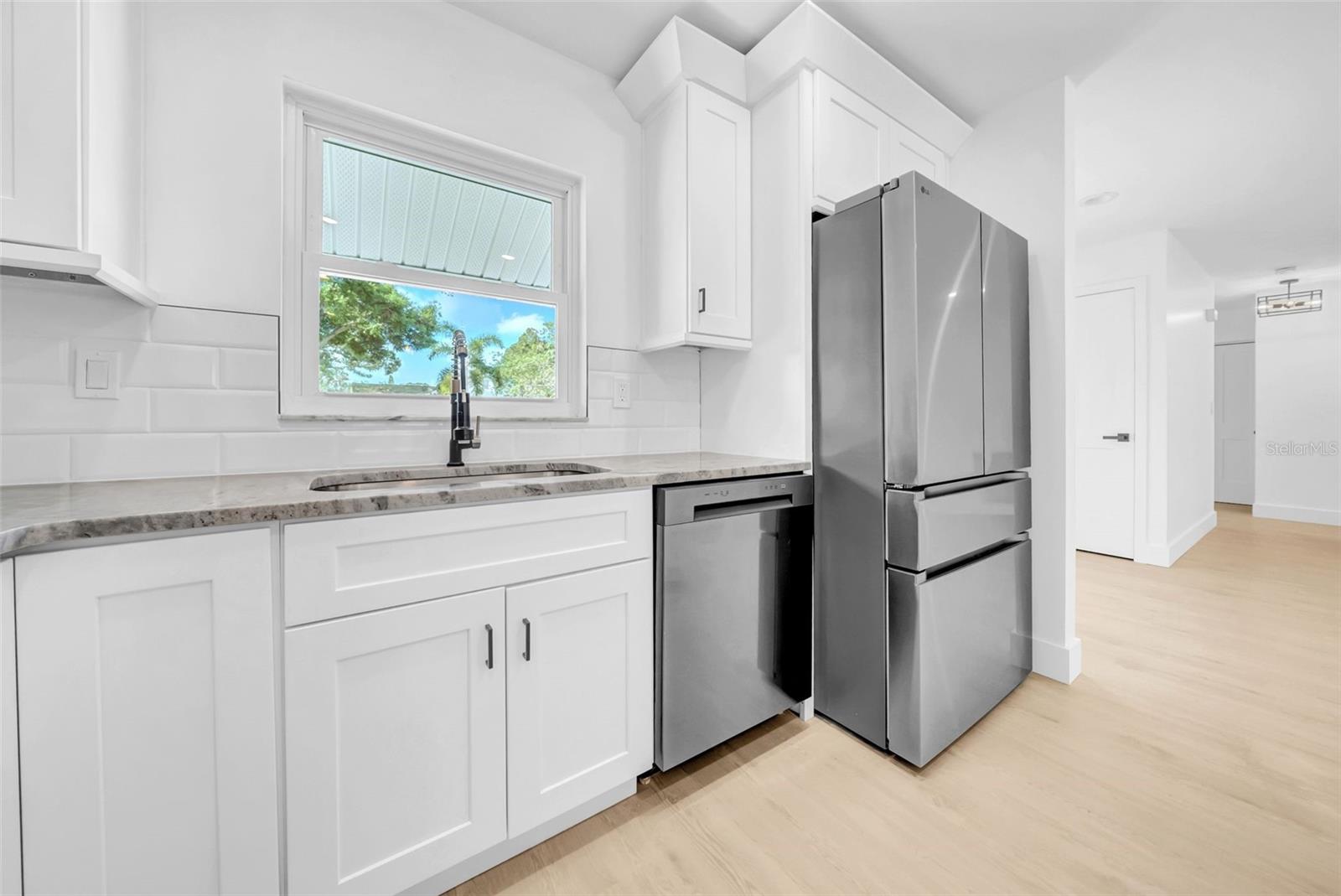 Image 8 of 38 For 8433 101st Avenue