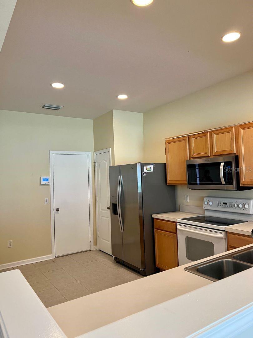 Image 4 of 25 For 26636 Castleview Way