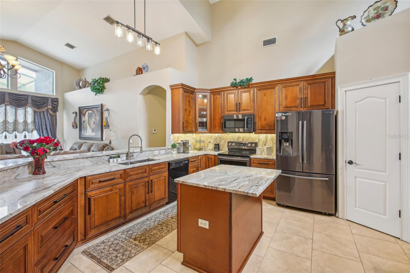 Image 16 of 51 For 8124 Brinegar Circle