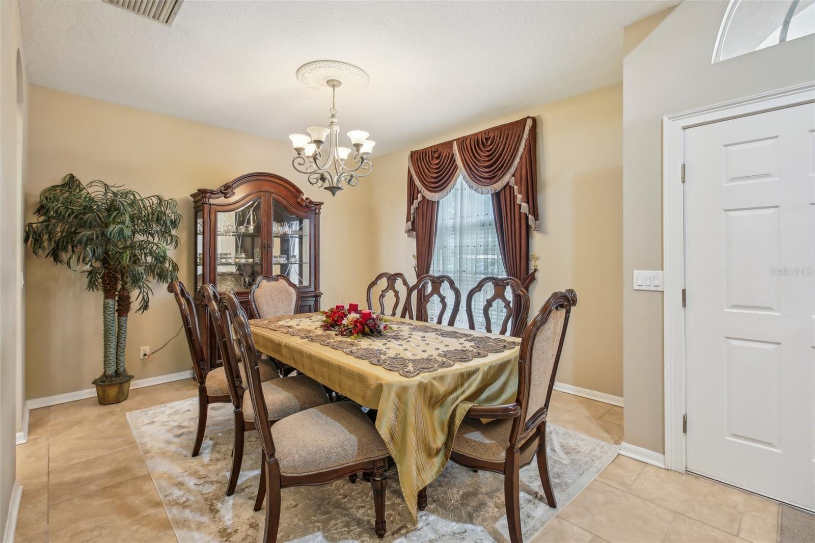Image 22 of 51 For 8124 Brinegar Circle