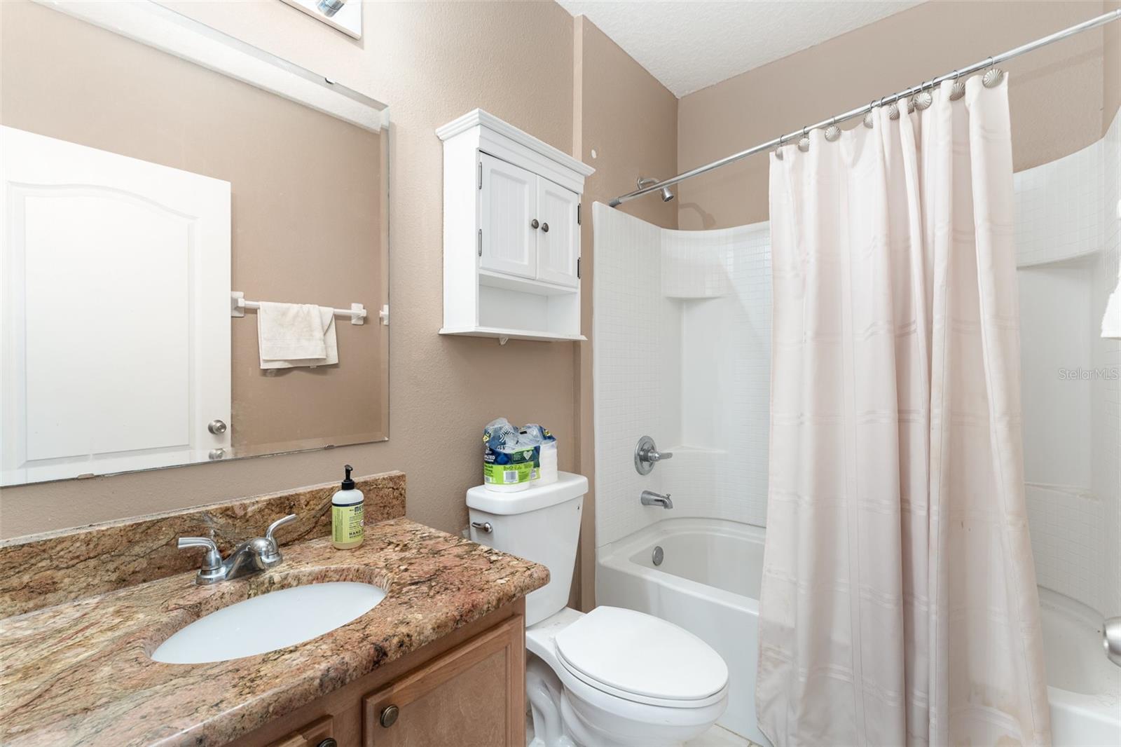 Image 23 of 25 For 6898 Glenbrook Drive