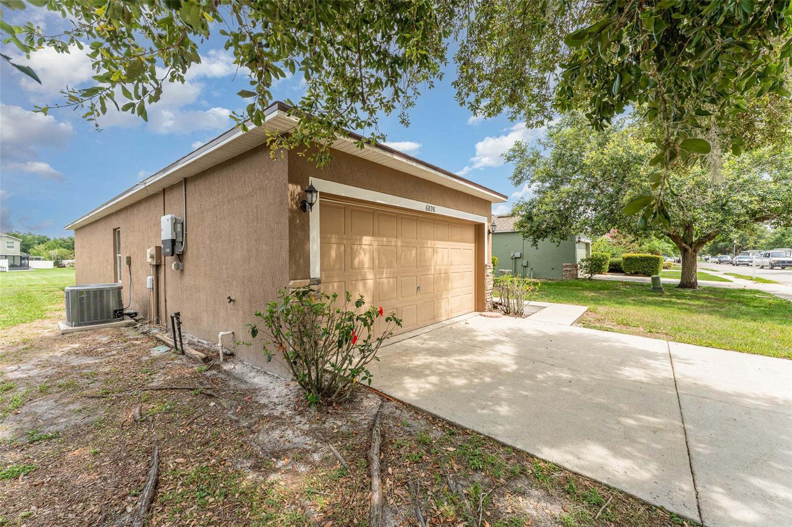 Image 4 of 5 For 6898 Glenbrook Drive