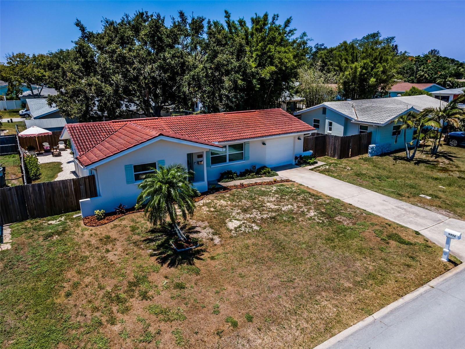 Image 11 of 67 For 9952 111th Street