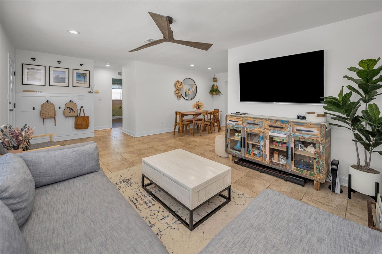 Image 19 of 67 For 9952 111th Street