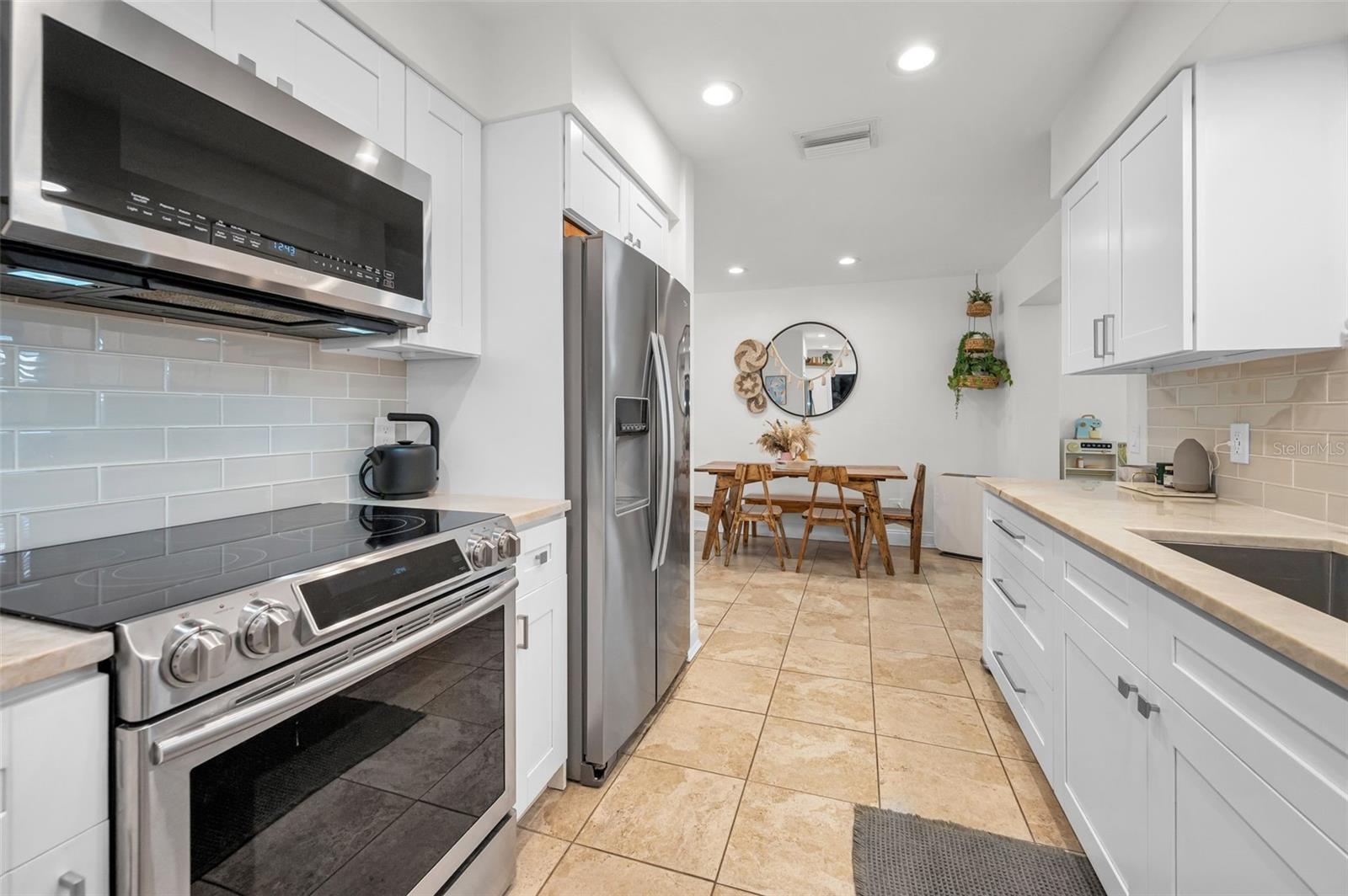 Image 29 of 67 For 9952 111th Street