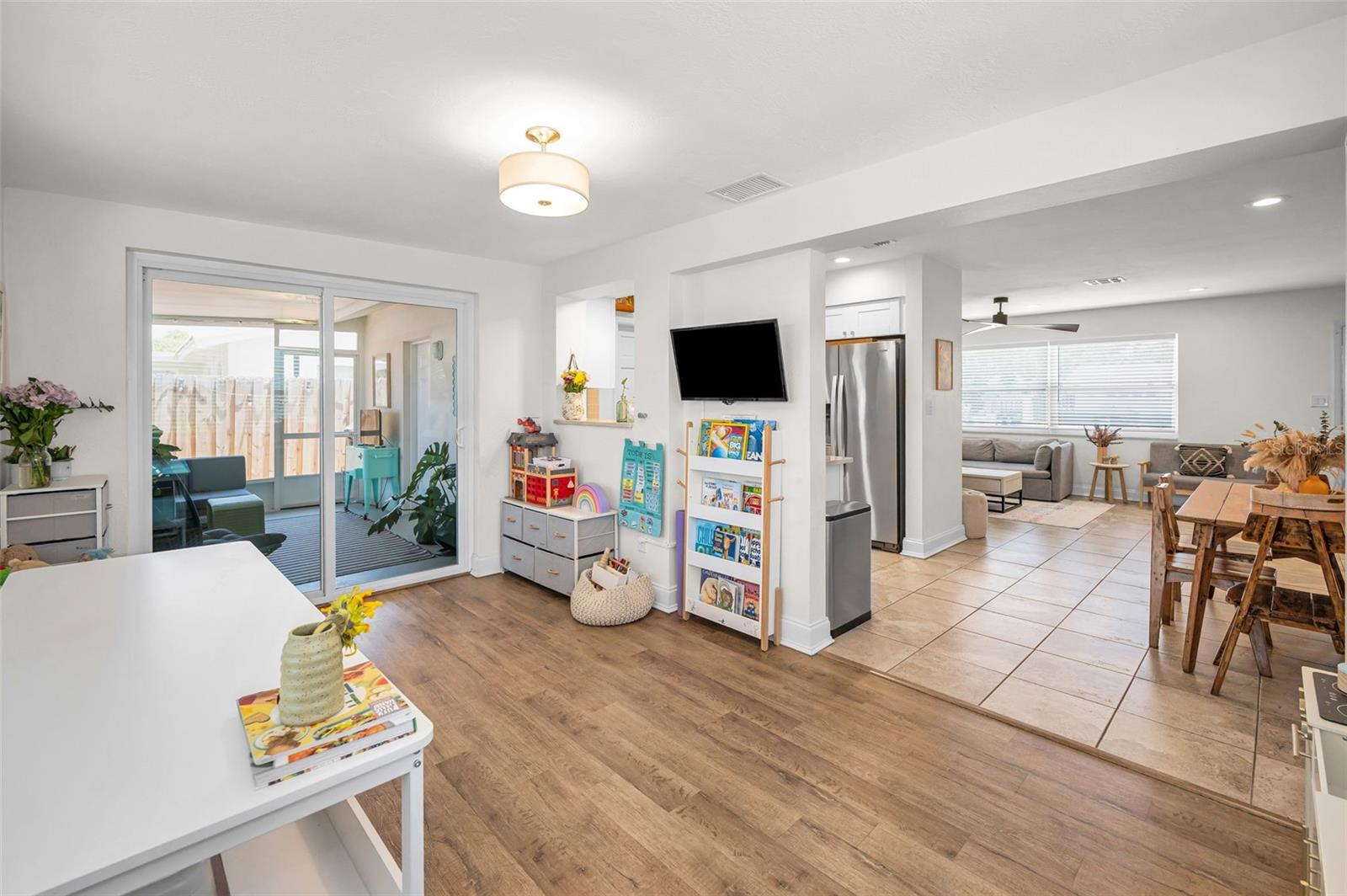 Image 34 of 67 For 9952 111th Street