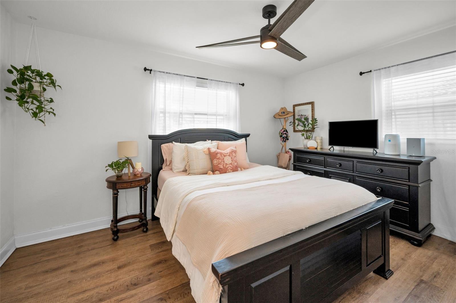 Image 35 of 67 For 9952 111th Street