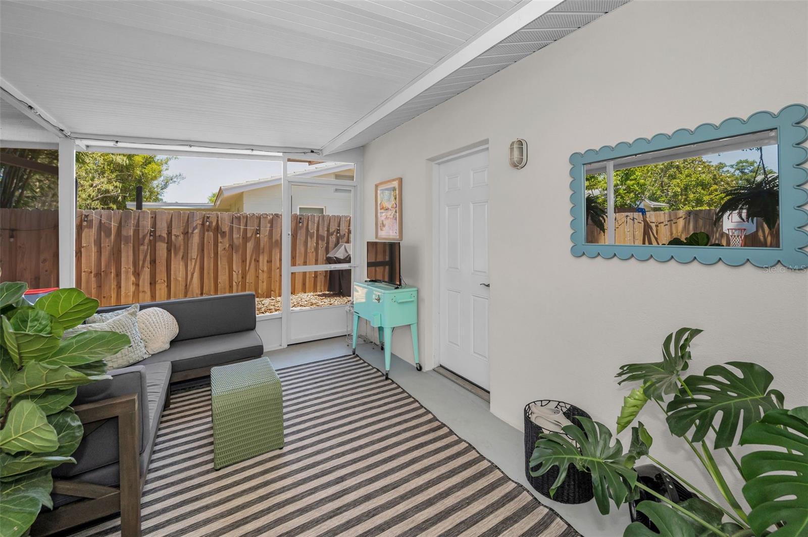 Image 45 of 67 For 9952 111th Street