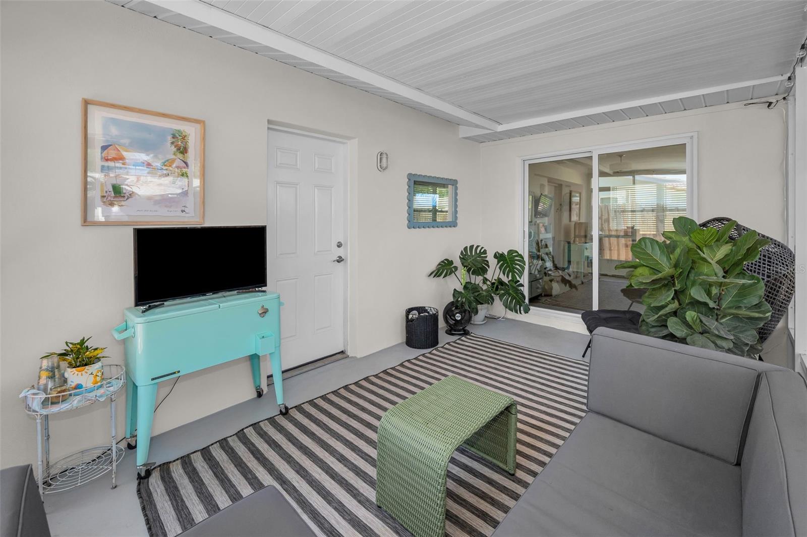Image 46 of 67 For 9952 111th Street