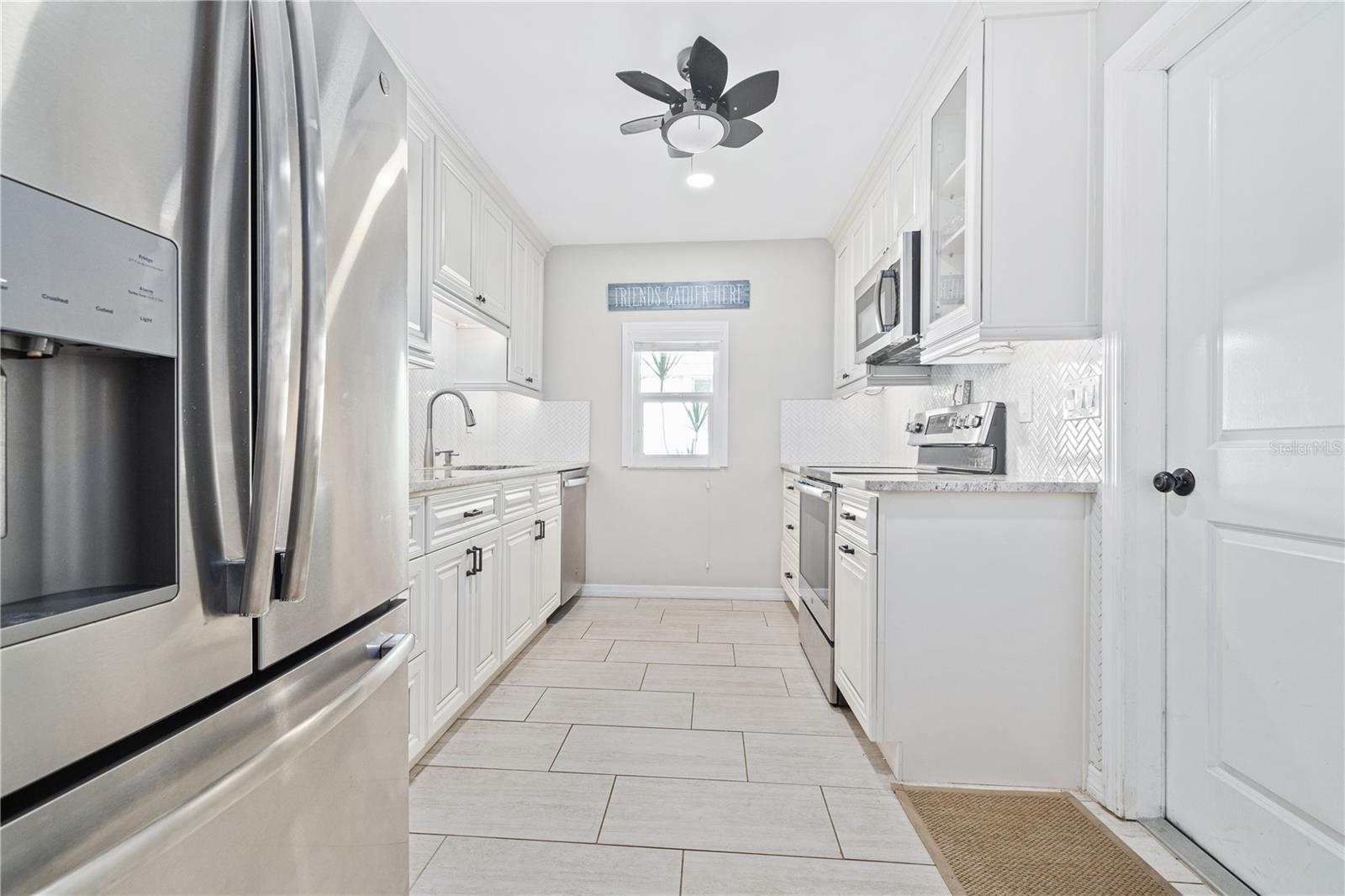 Image 11 of 34 For 2694 Pinehurst Avenue