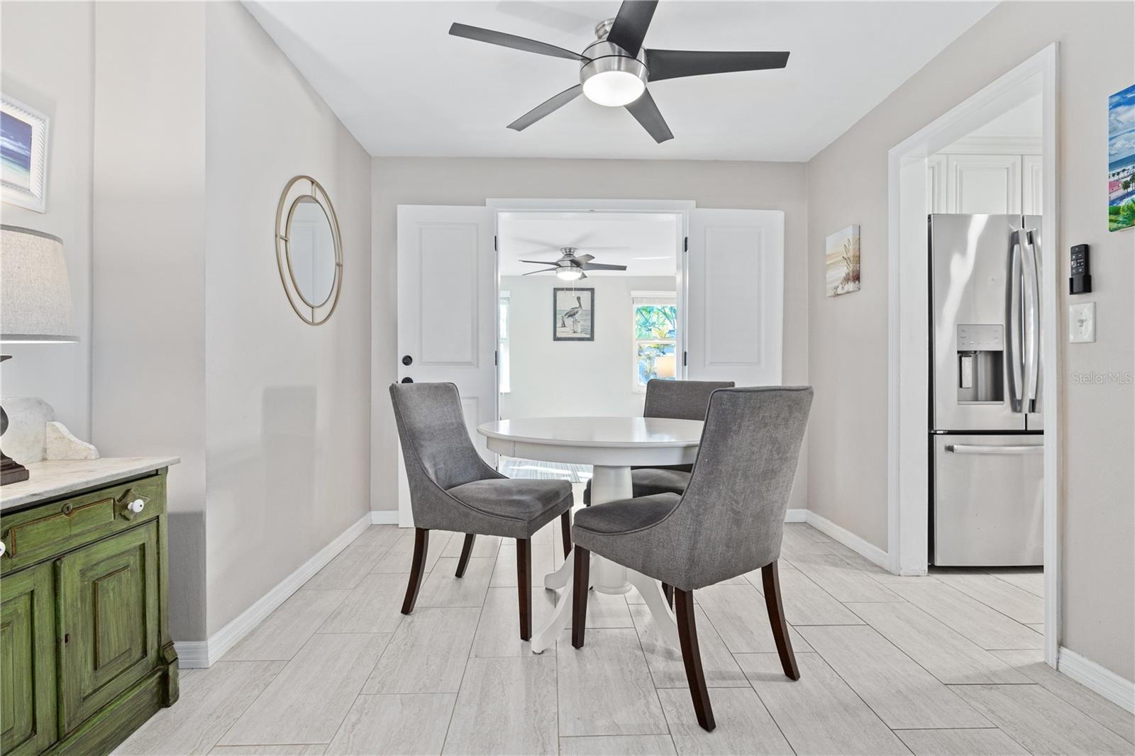Image 13 of 34 For 2694 Pinehurst Avenue
