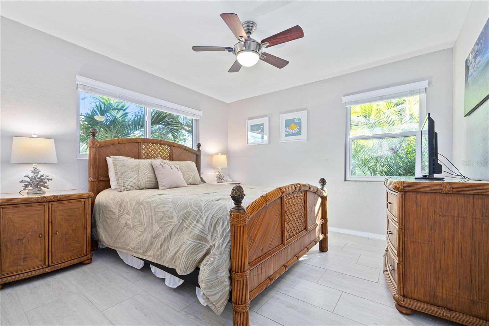 Image 18 of 34 For 2694 Pinehurst Avenue