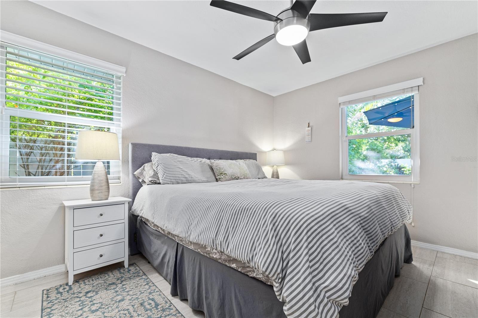 Image 4 of 34 For 2694 Pinehurst Avenue