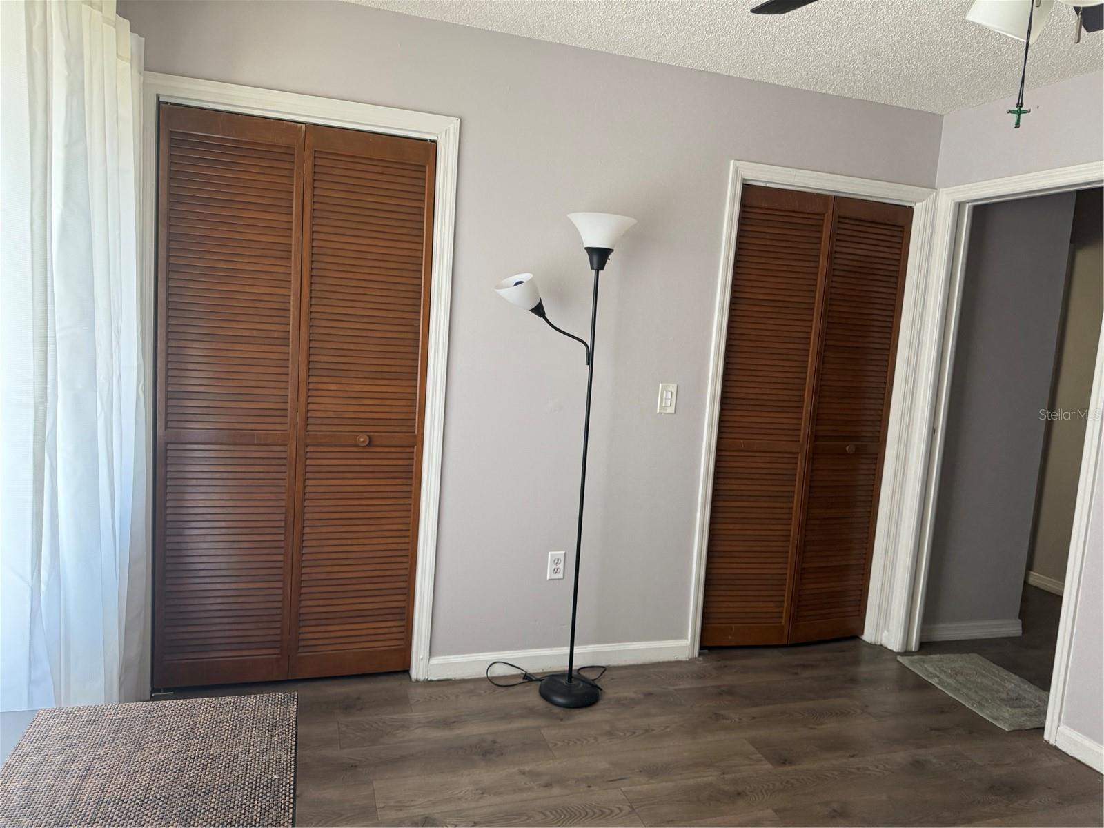 Image 18 of 25 For 11087 Addison Street