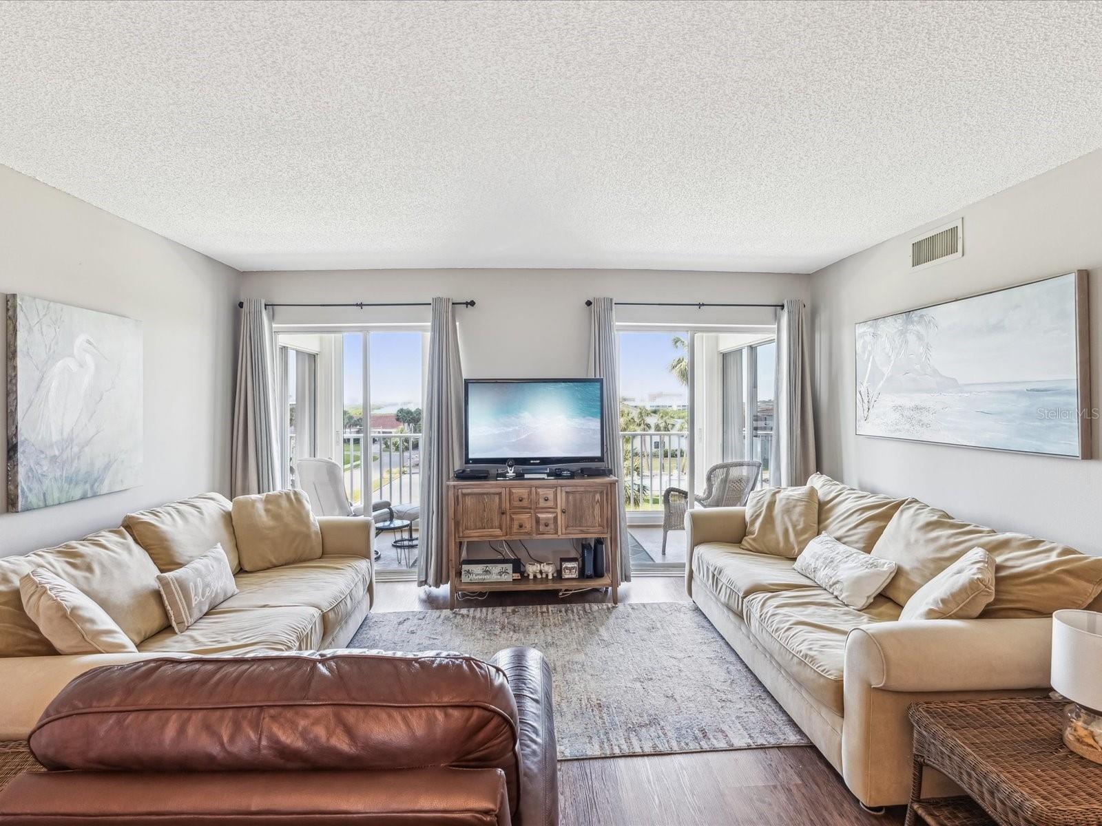Image 4 of 42 For 10216 Regal Drive 409