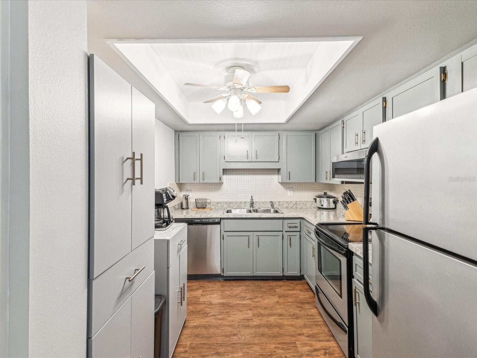 Image 9 of 42 For 10216 Regal Drive 409