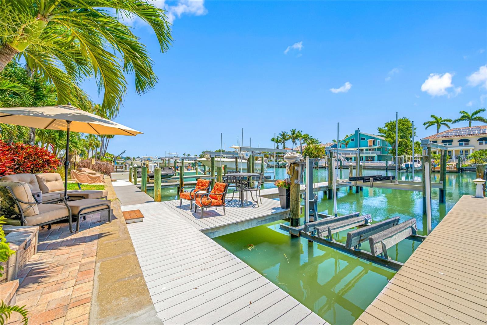 Image 12 of 71 For 903 Pinellas Bayway S 103