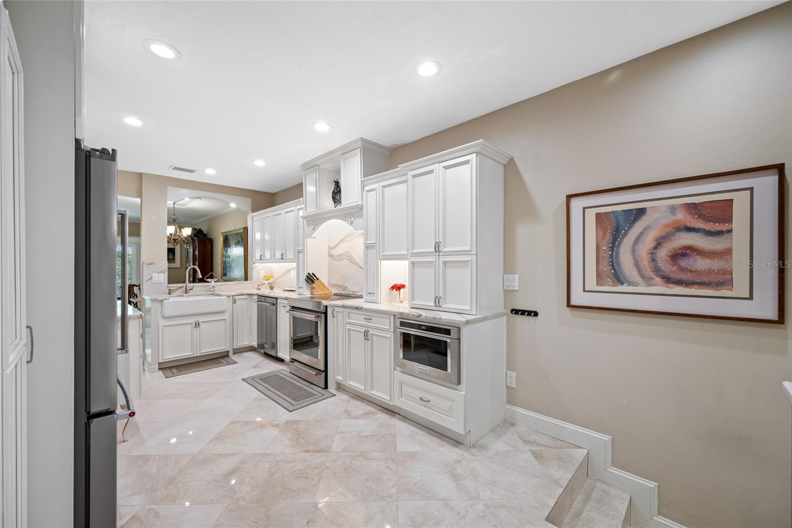Image 33 of 71 For 903 Pinellas Bayway S 103