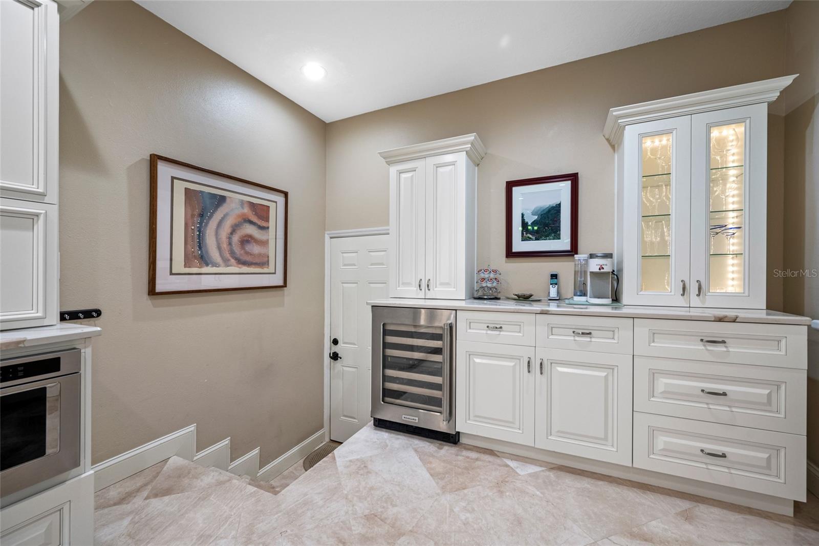 Image 34 of 71 For 903 Pinellas Bayway S 103