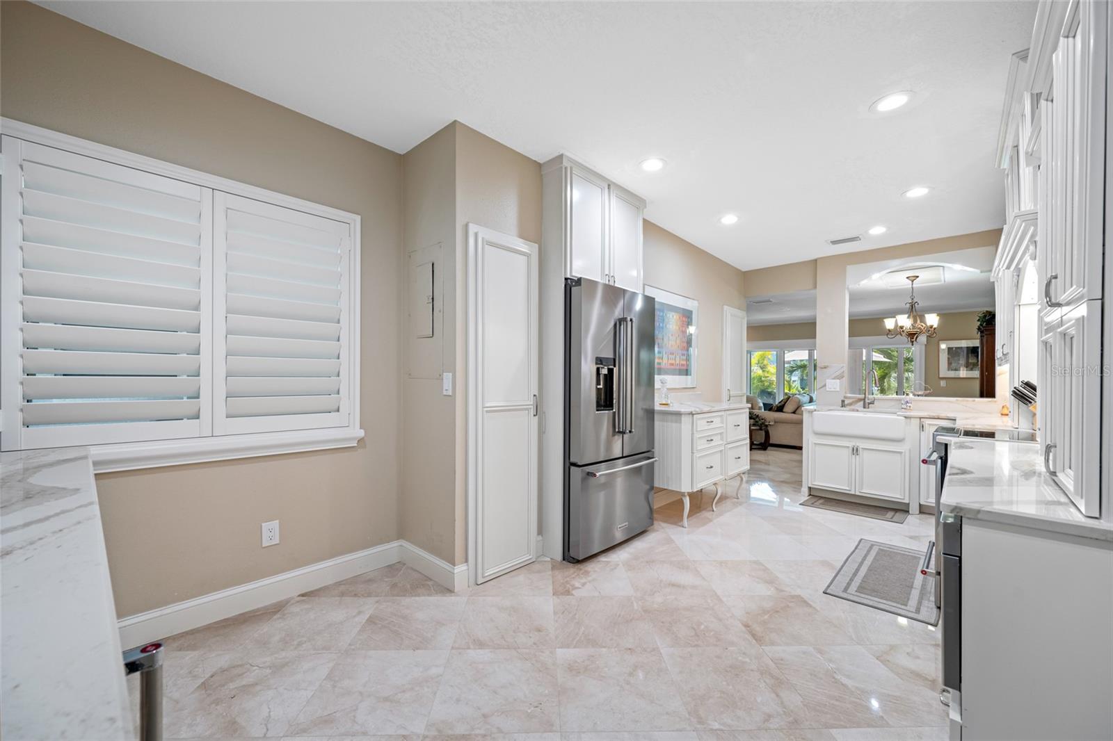 Image 35 of 71 For 903 Pinellas Bayway S 103